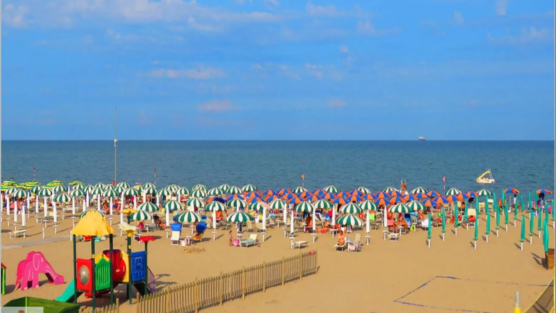 Comfortable Stay Close To The Shore In Rosolina Mare Apartment